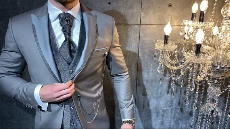 costume de mariage roma gris